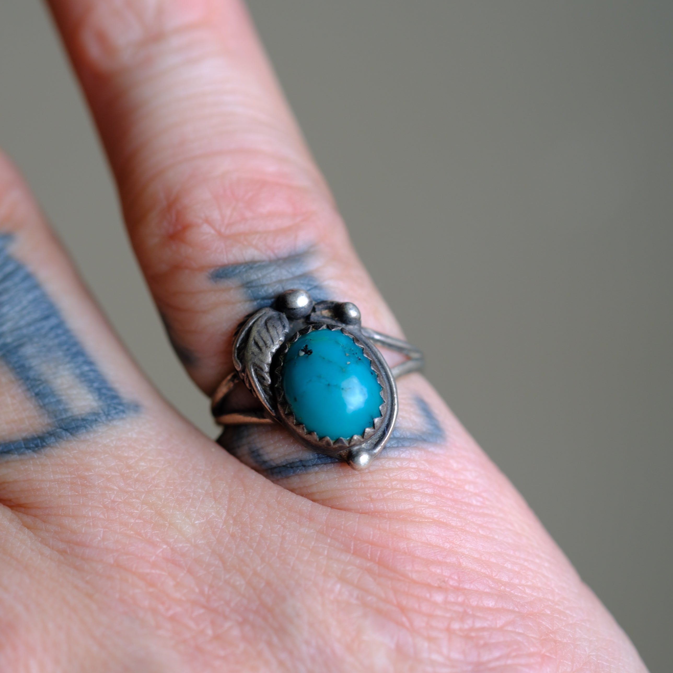 Vintage Sterling Turquoise Feather Ring 5.25