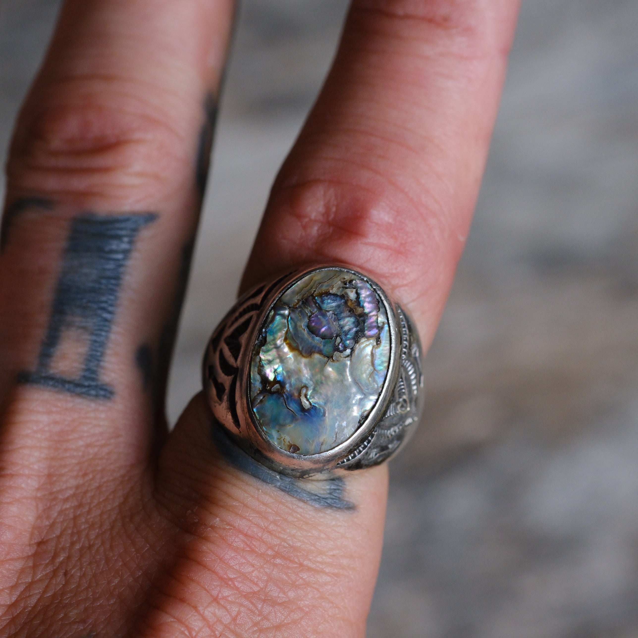 Vintage Sterling Abalone Stamped V Trading Post Ring 10