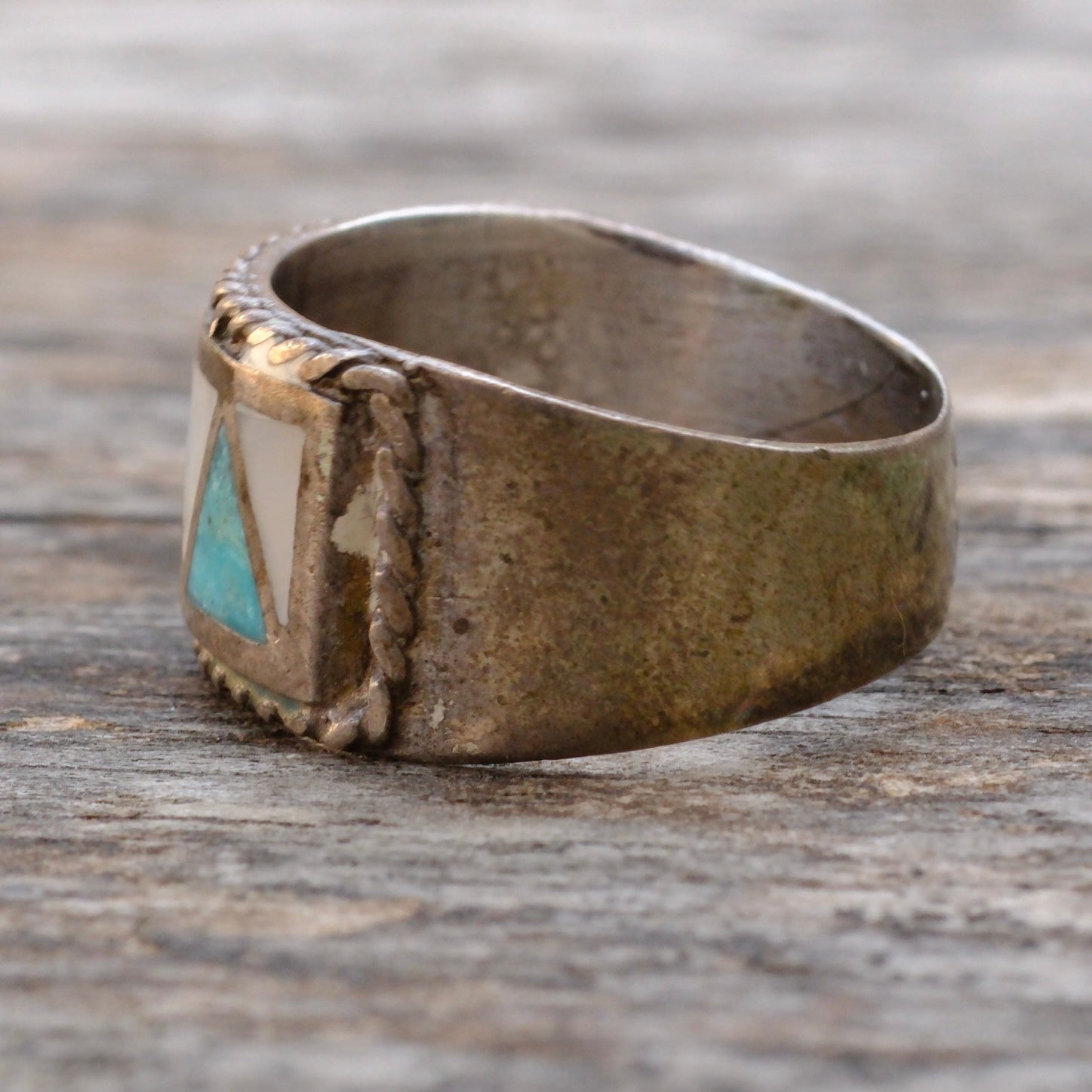 Vintage Sterling Turquoise and MOP Inlay Band Ring 8.75