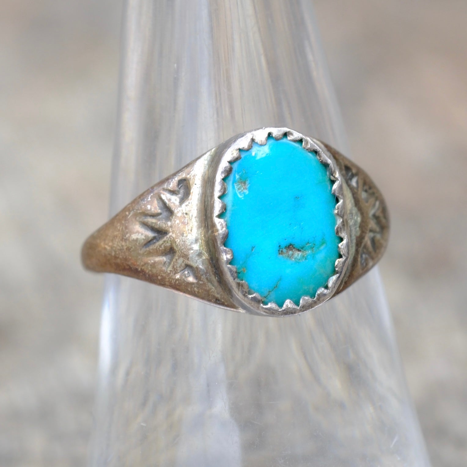 Vintage Sterling Turquoise Stamped Band Ring 7.5