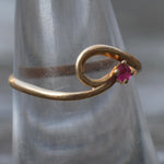 Vintage 14K Gold Garnet Ring 7.25