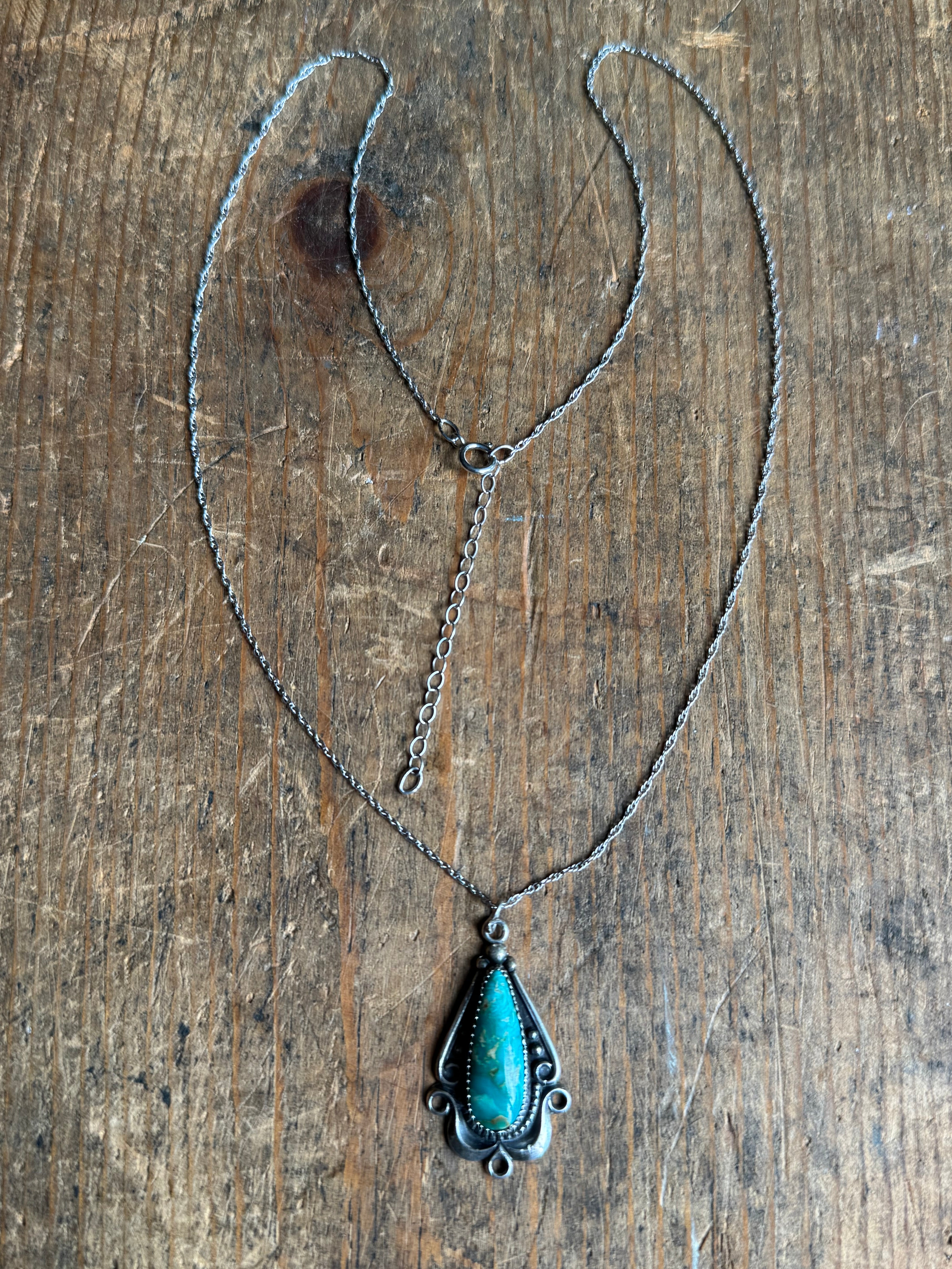 Vintage Sterling Silver Framed Turquoise 18" Necklace