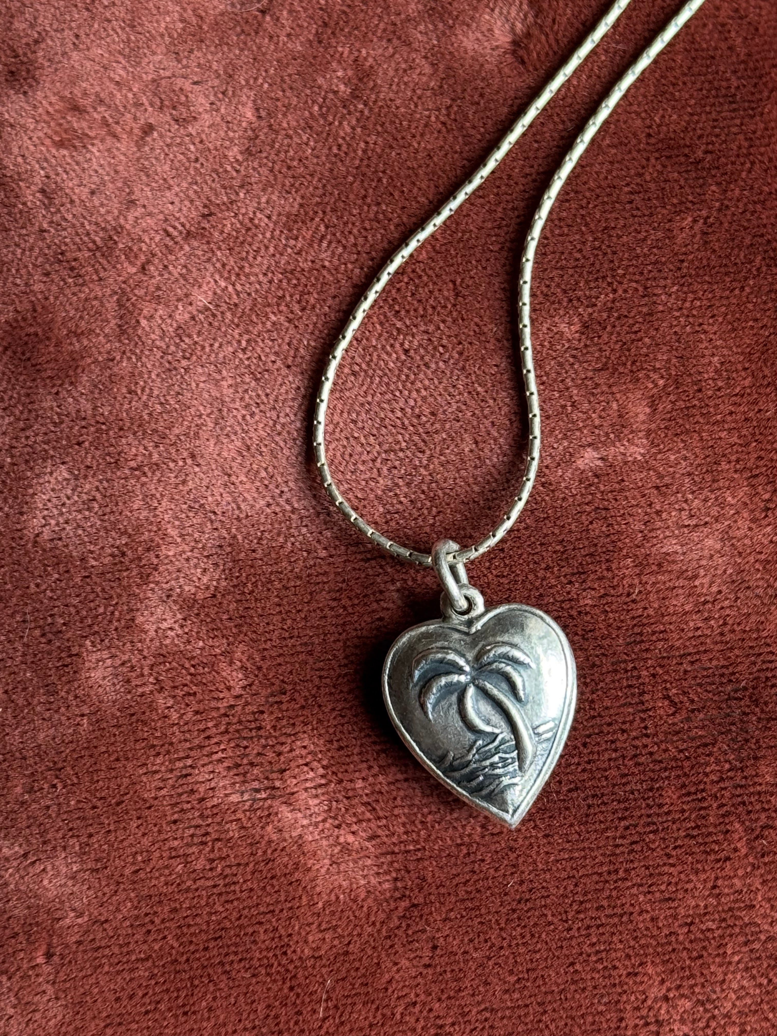 Vintage Sterling Silver Palm Tree Forget Me Not Necklace