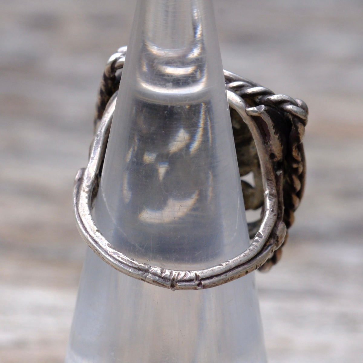 Vintage Sterling Silver Scroll Ring 2.5