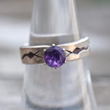 Vintage Sterling Purple Stone Band 7.25