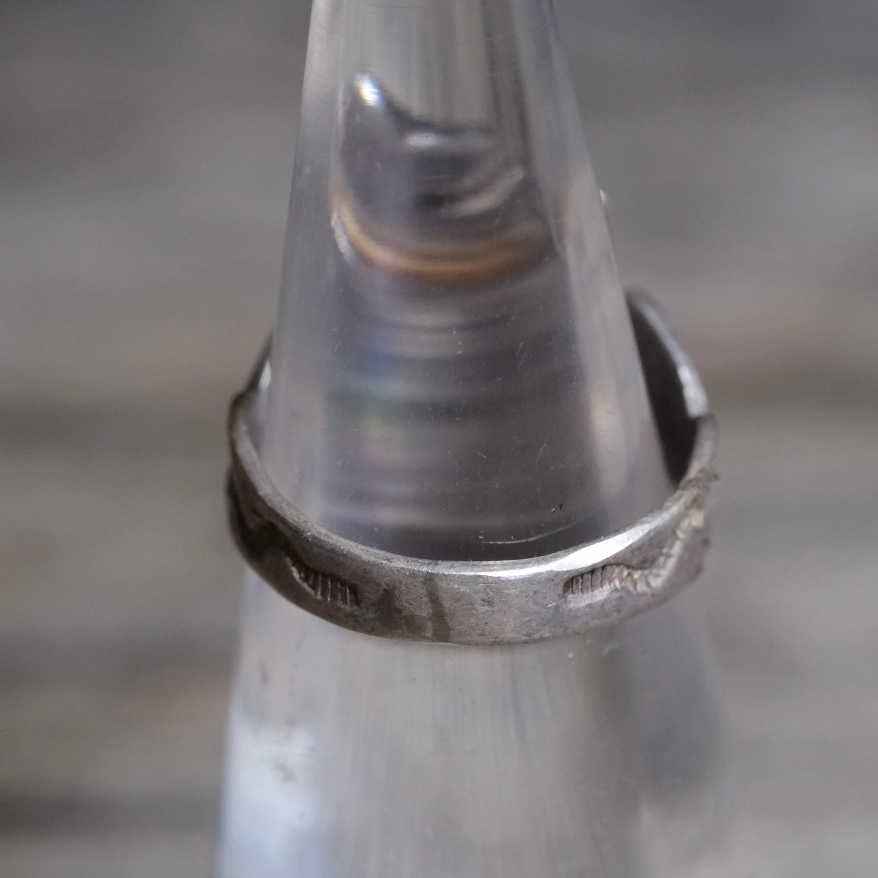 Vintage Sterling Silver Thunderbird Stamped Band Ring 4.25