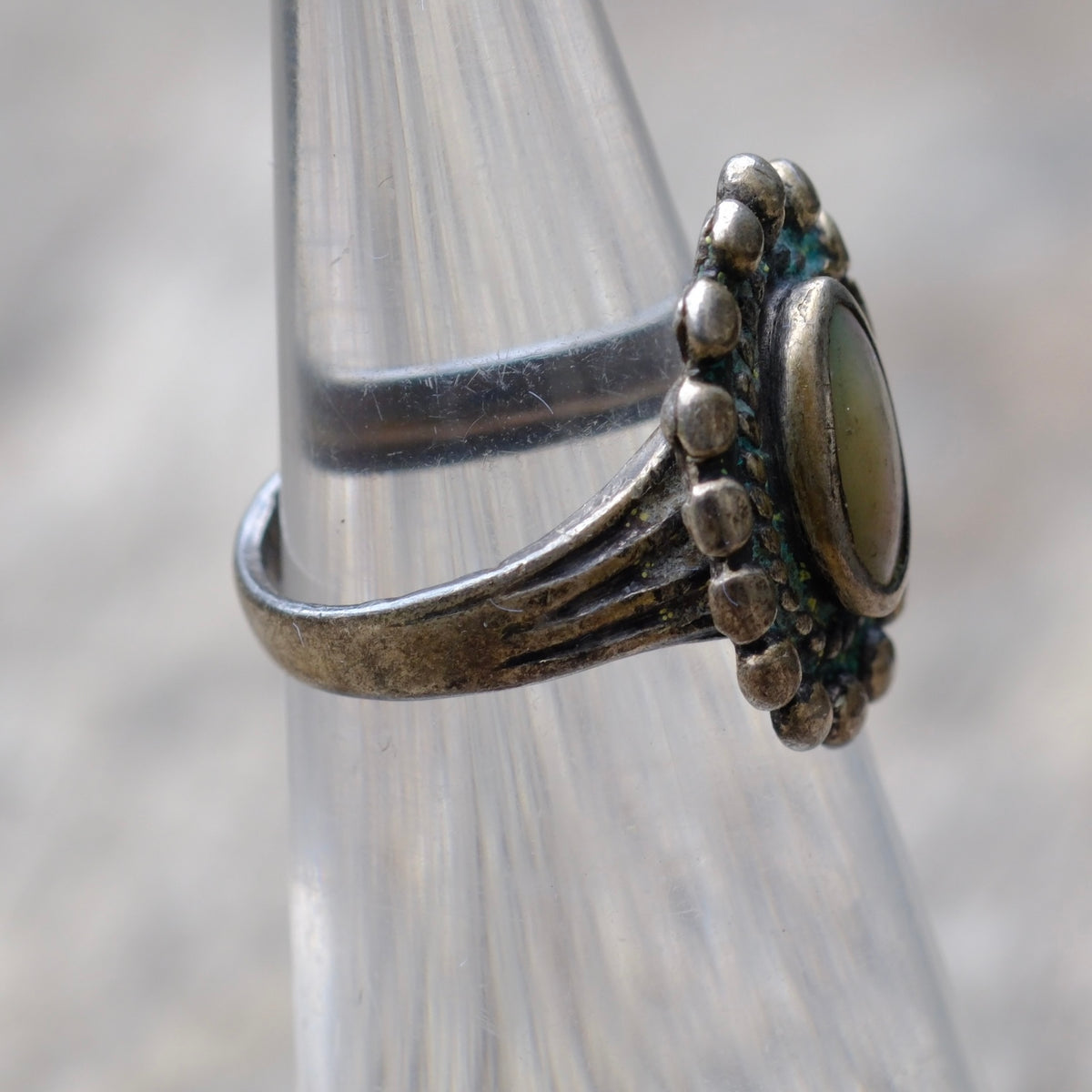 Vintage Sterling Mother Of Pearl Feather Ring 3.25