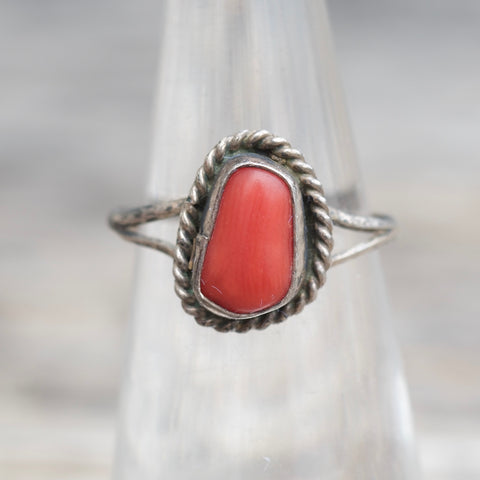 Vintage Sterling Coral Roper Ring 5