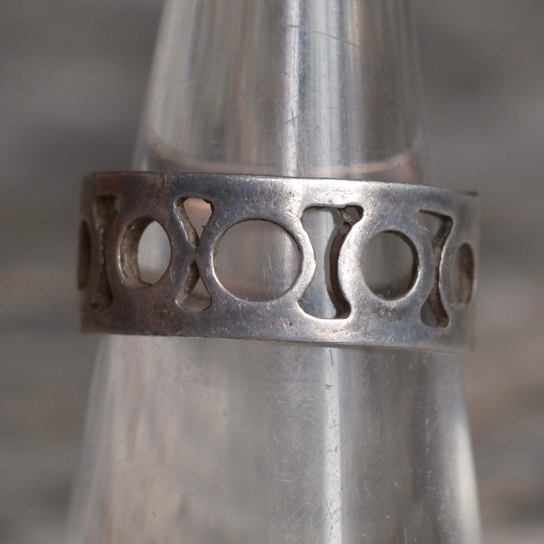 Vintage Sterling Modernist Band Ring 6