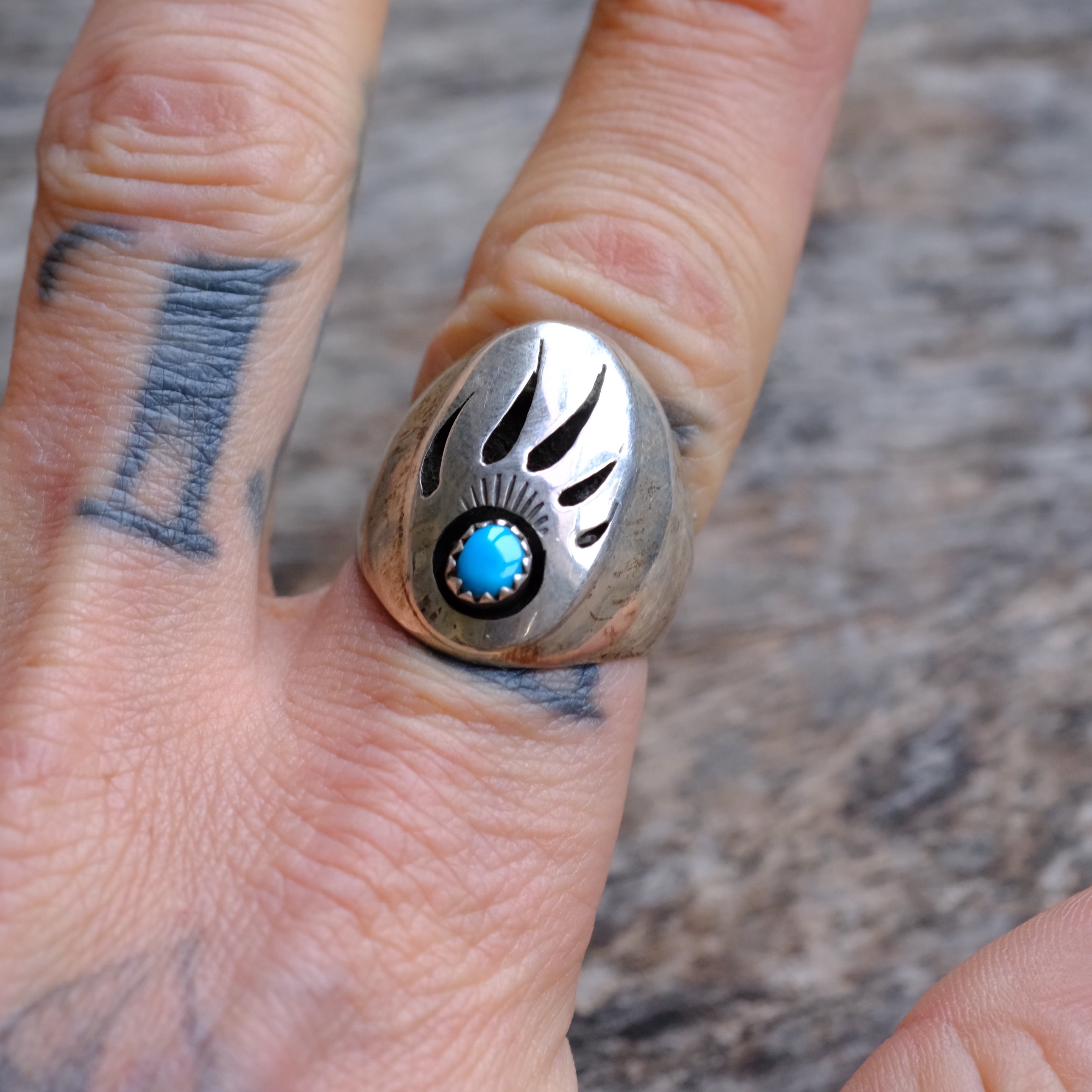 Vintage Sterling Turquoise Bear Paw Ring 9
