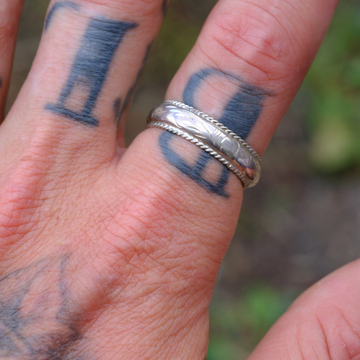 Vintage Sterling Silver Scroll Band Ring 10