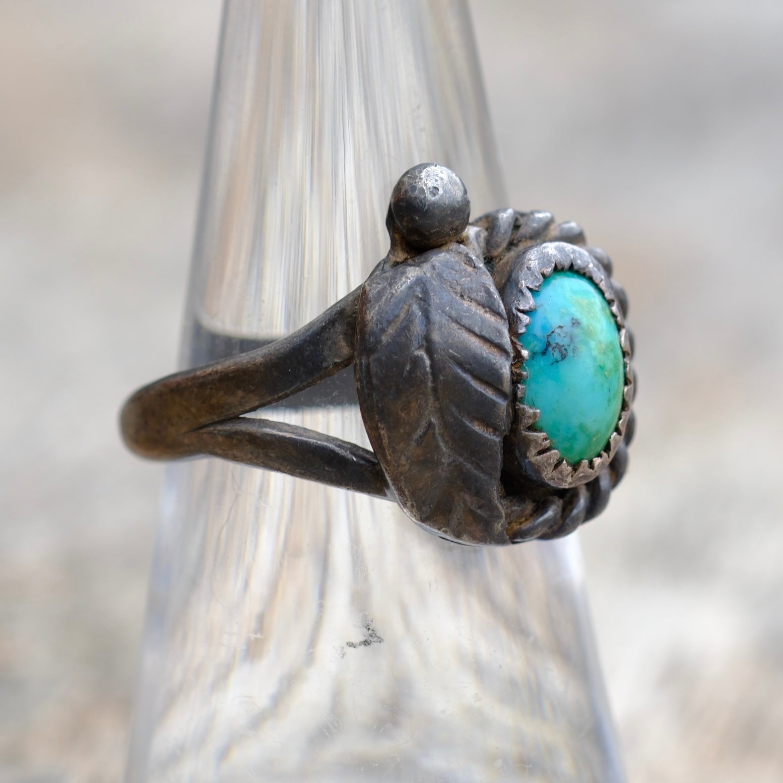 Vintage Sterling Turquoise Roper Ring 6.75