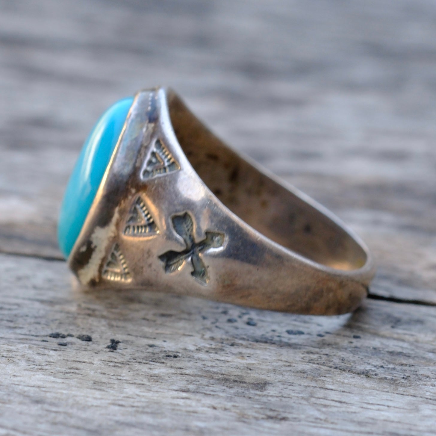 Vintage Sterling Turquoise Stamped Arrows Ring 8.5
