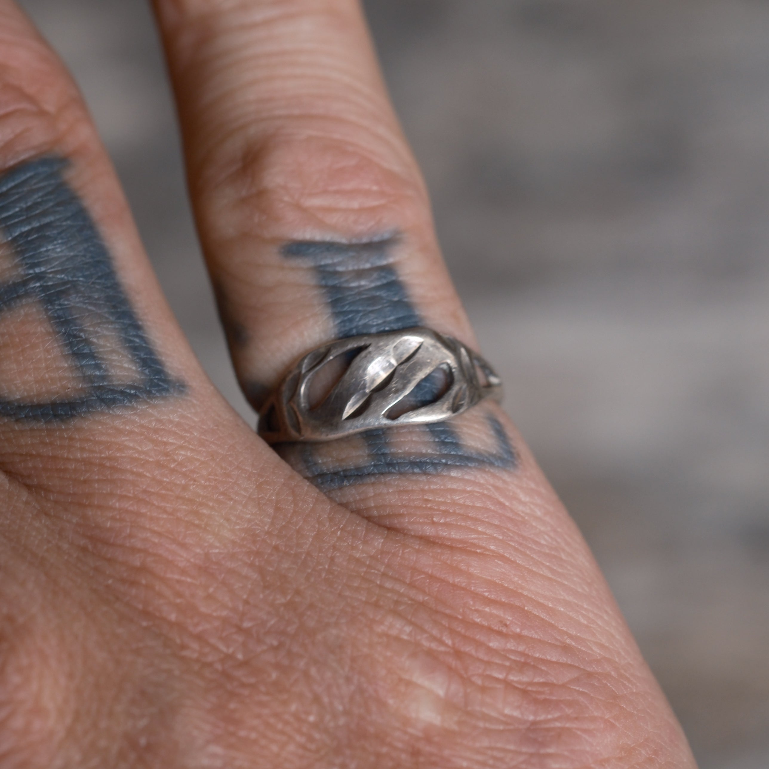 Vintage Sterling Silver Modernist Band Ring 5.75