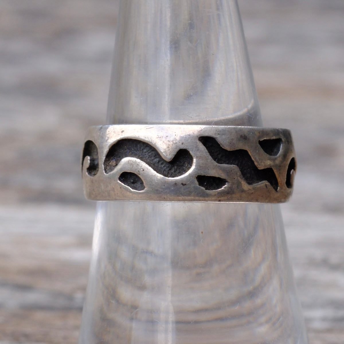 Vintage Sterling Stamped Band Ring 7.5