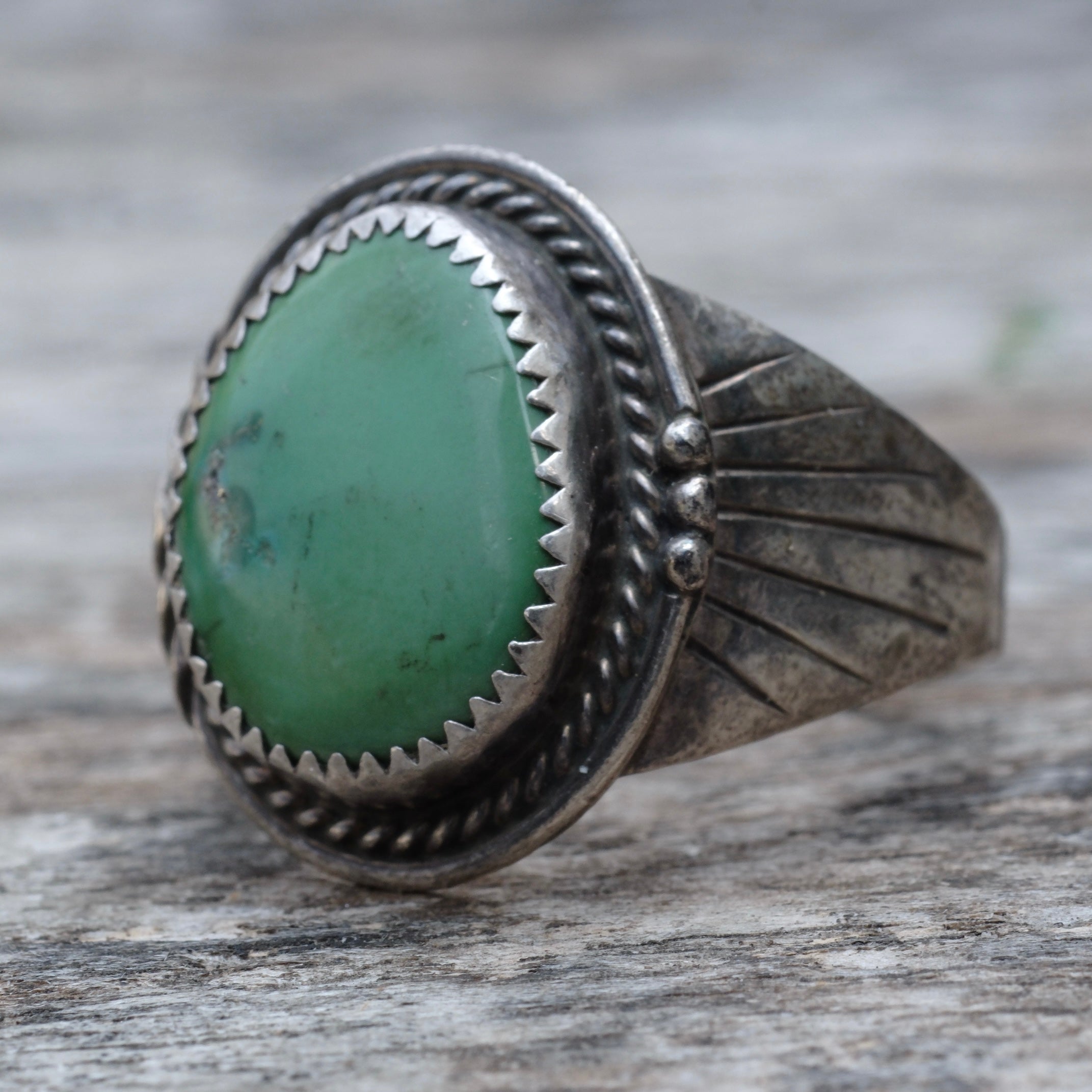 Vintage Sterling Turquoise Ribbed Band Ring 12.5