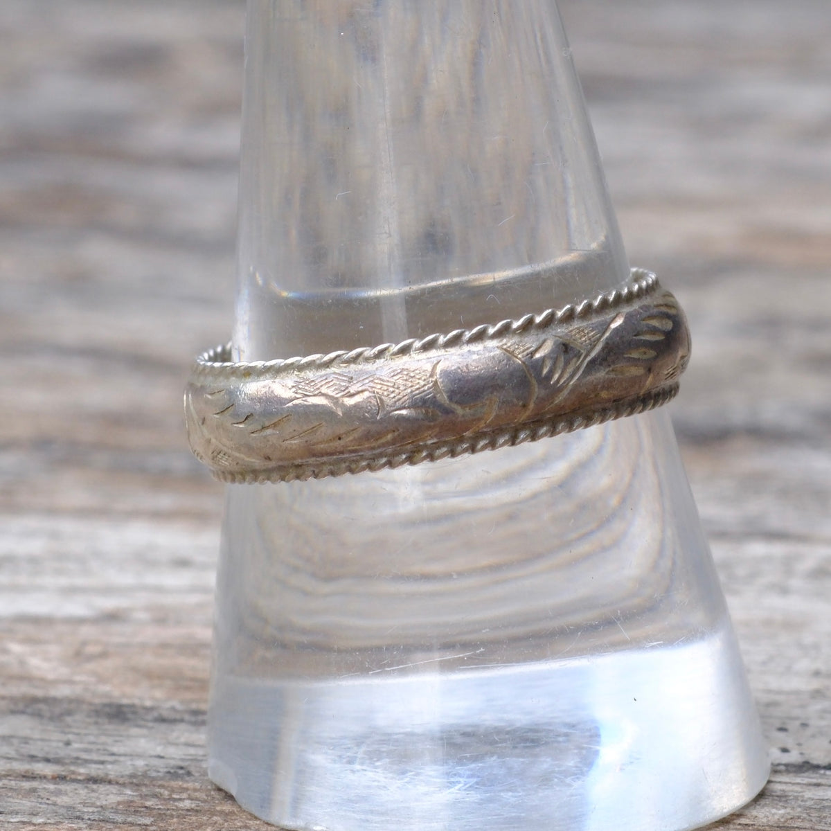 Vintage Sterling Scroll Band Ring 10