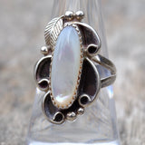 Vintage Sterling Mother Of Pearl Feather Ring 8.25