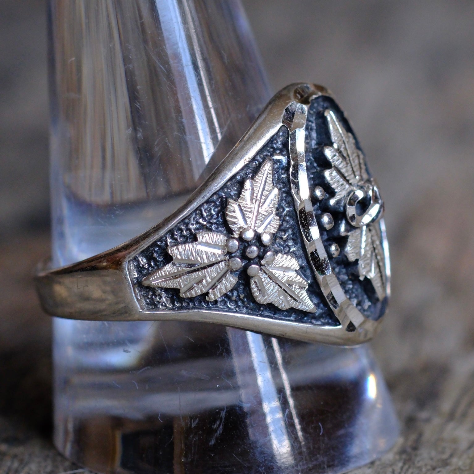 Vintage Sterling Leaf Signet Ring 11.5