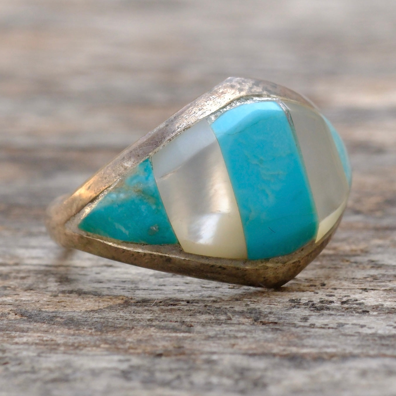 Vintage Sterling Turquoise and Mother Of Pearl Inlay Ring 7.25