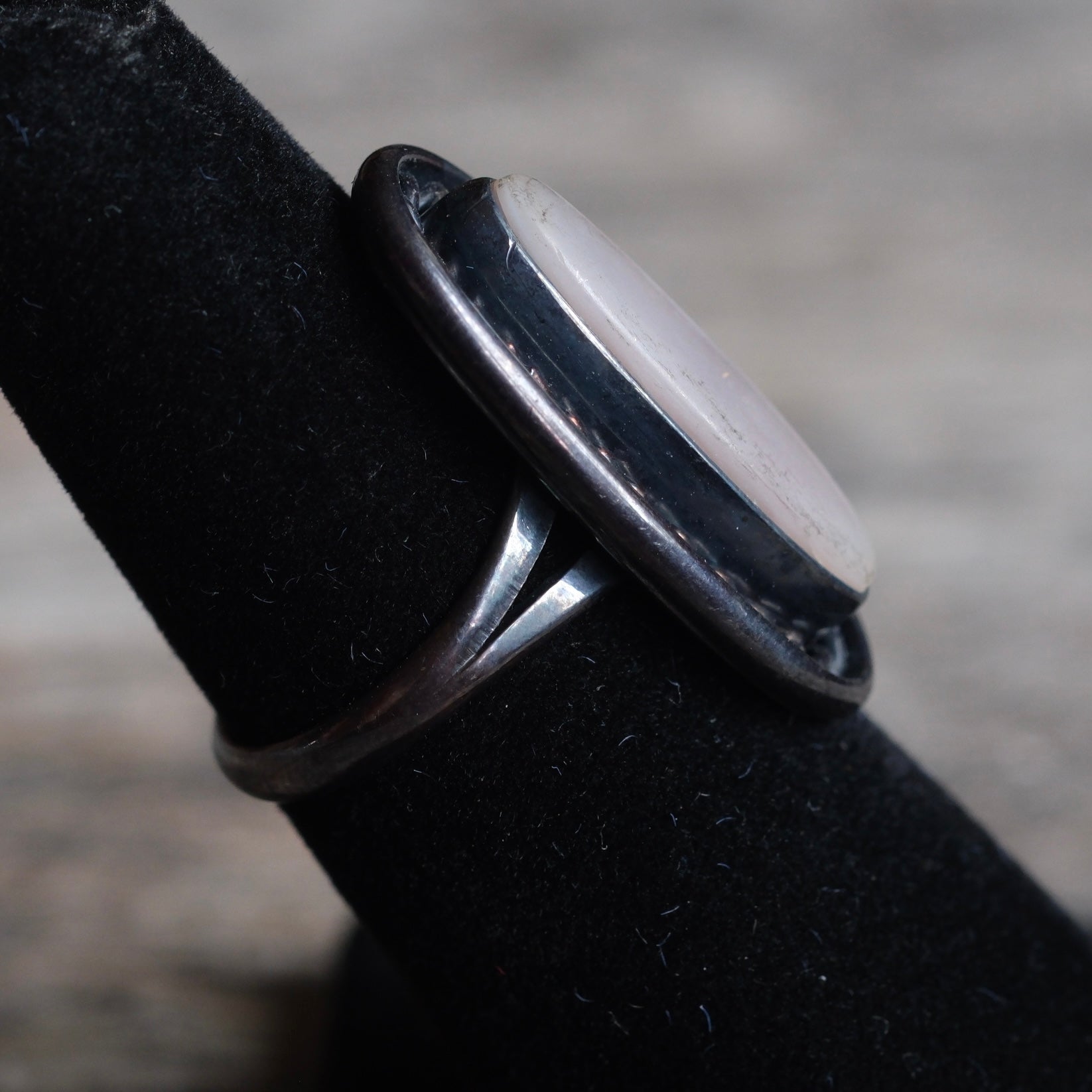 Vintage Sterling Mother Of Pearl Roper Ring 5.25