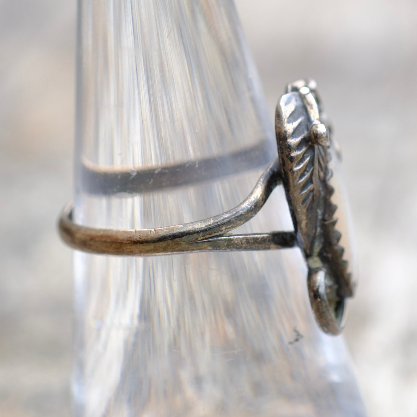 Vintage Sterling Mother Of Pearl Feather Ring 6.75