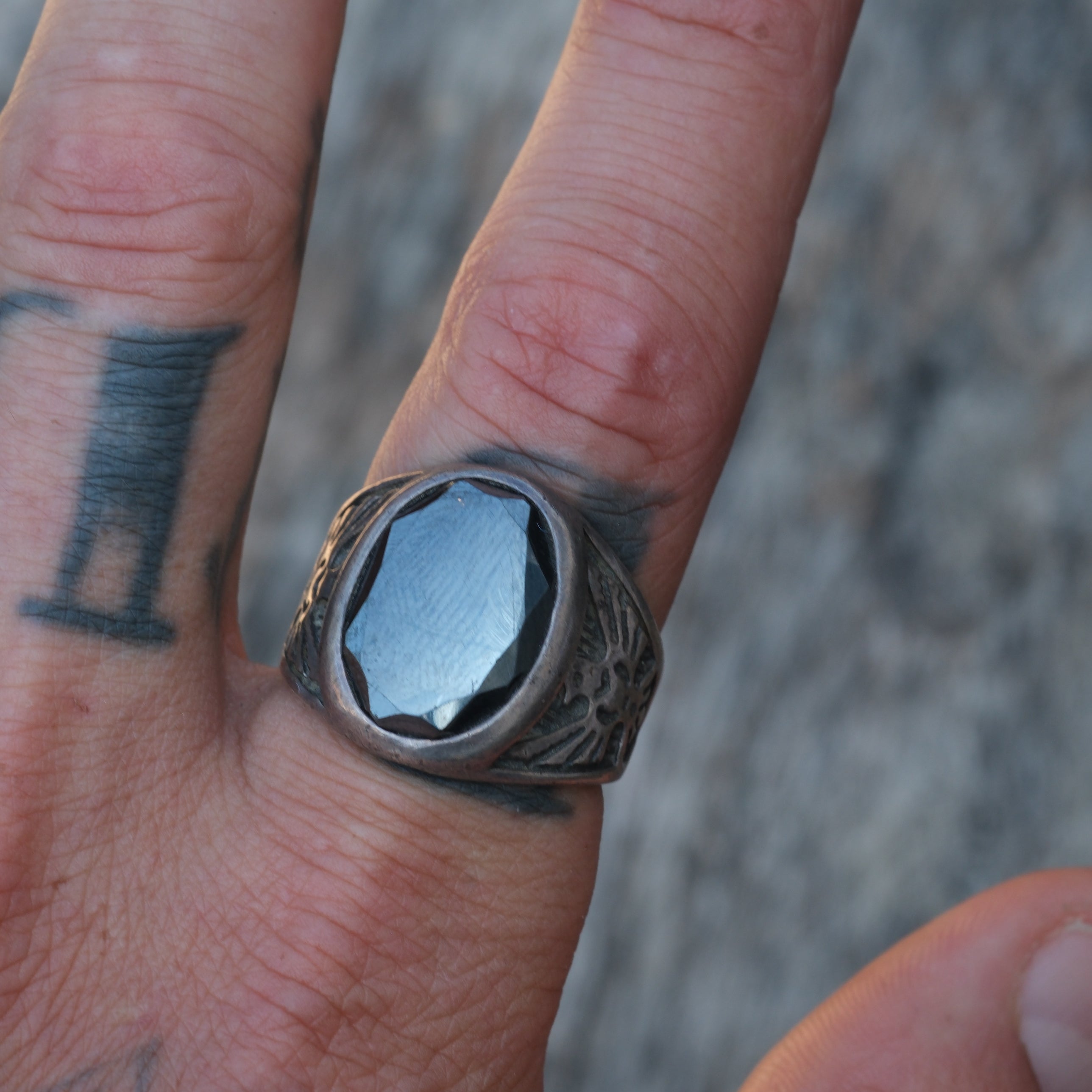 Vintage Sterling Hematite Thunderbird Ring 10