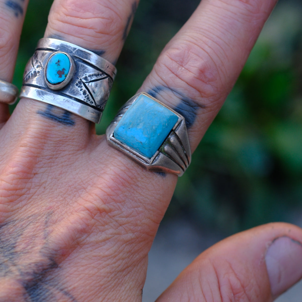Vintage Sterling Turquoise Ribbed Band Ring 10