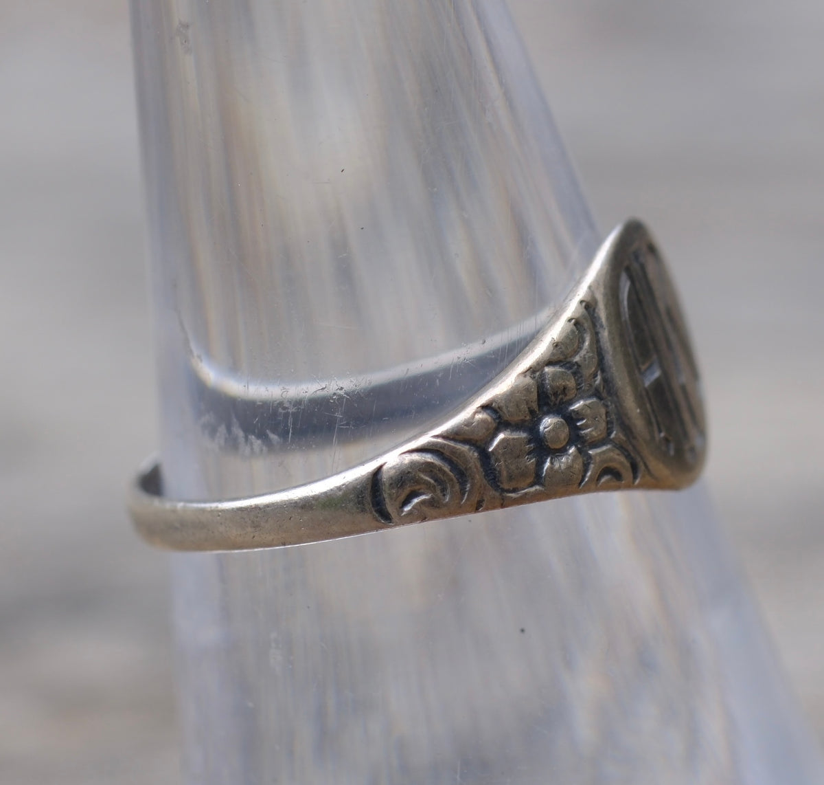 Vintage Sterling Silver AK Initial Signet Ring 6