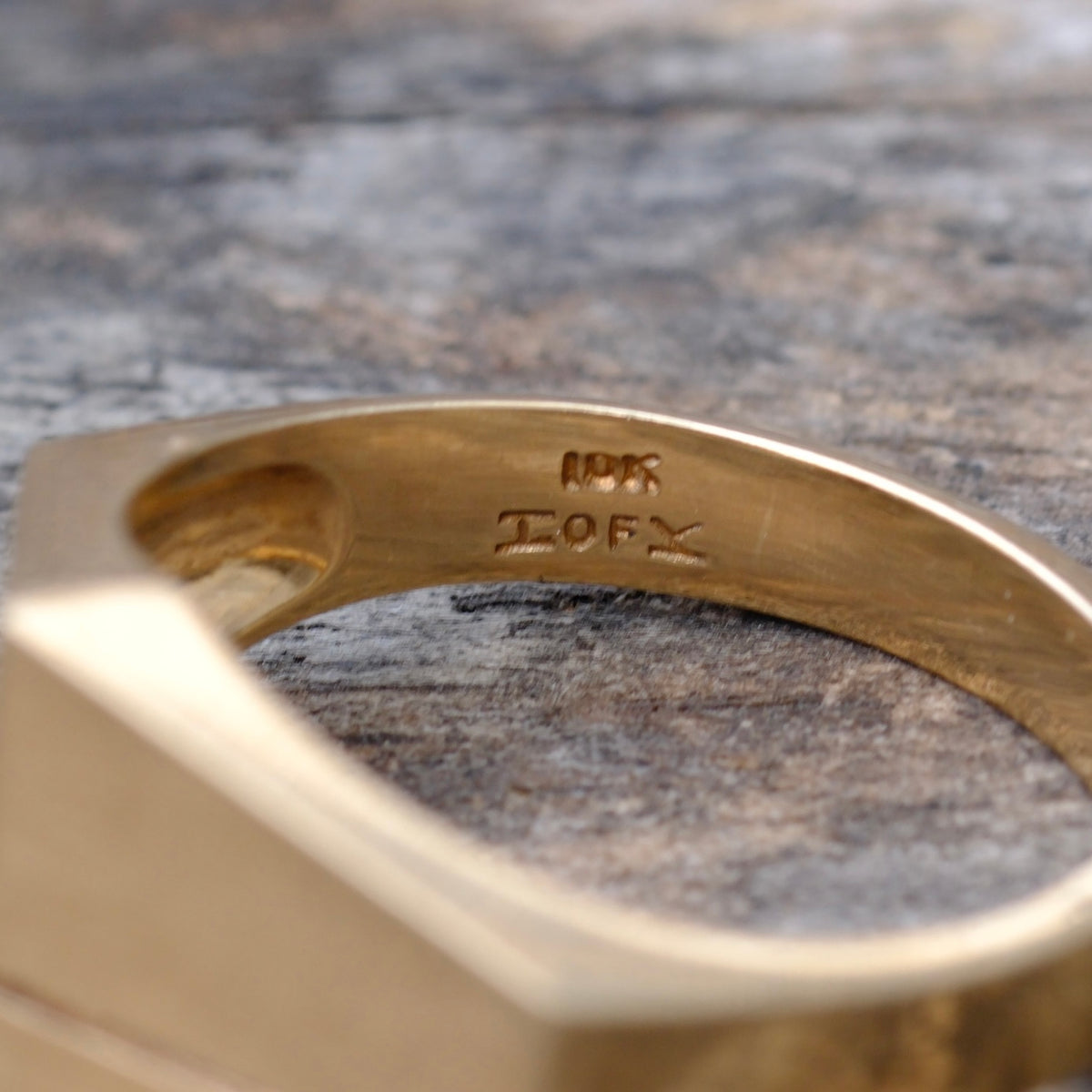 Vintage 10K Solid Gold Dome Ring 10