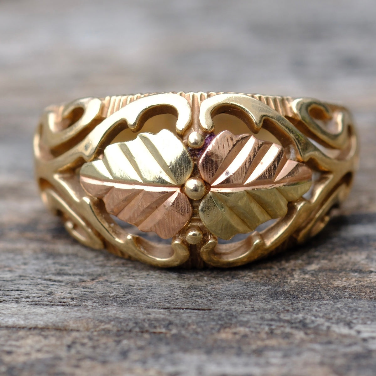 Vintage 10K Solid Gold Leaf Ring 4.75