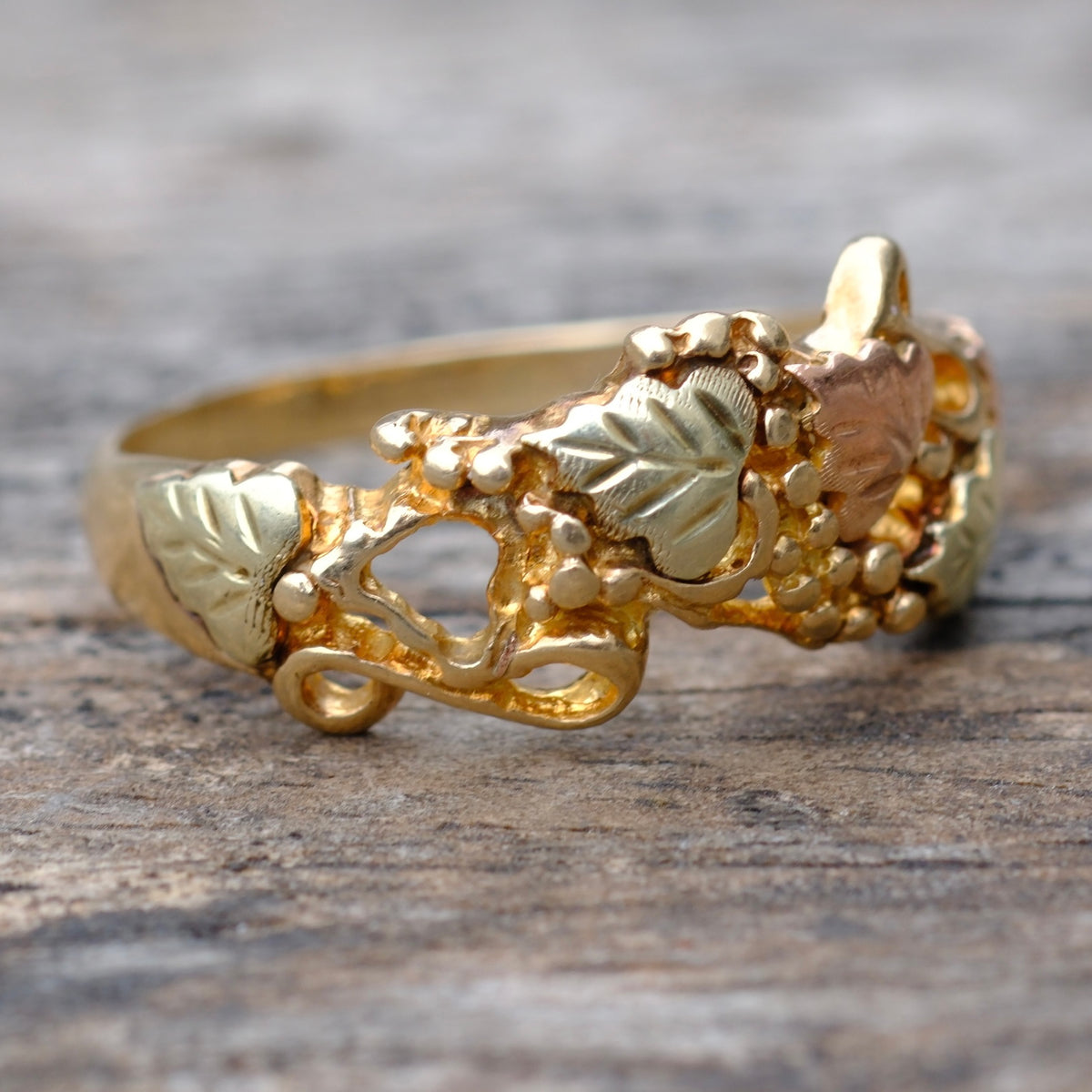 Vintage 10K Solid Gold Leaf Ring 8.5