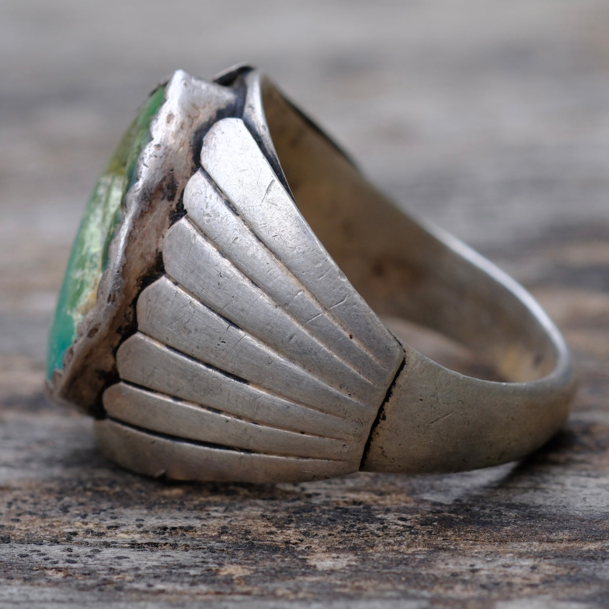 Vintage Sterling Chunky Turquoise Ribbed Band Ring 12.5