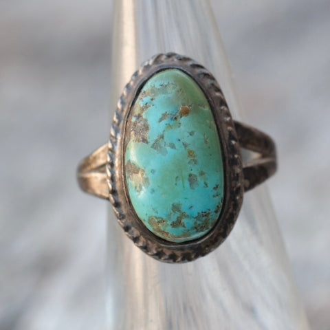Vintage Sterling Turquoise Ring 4.5