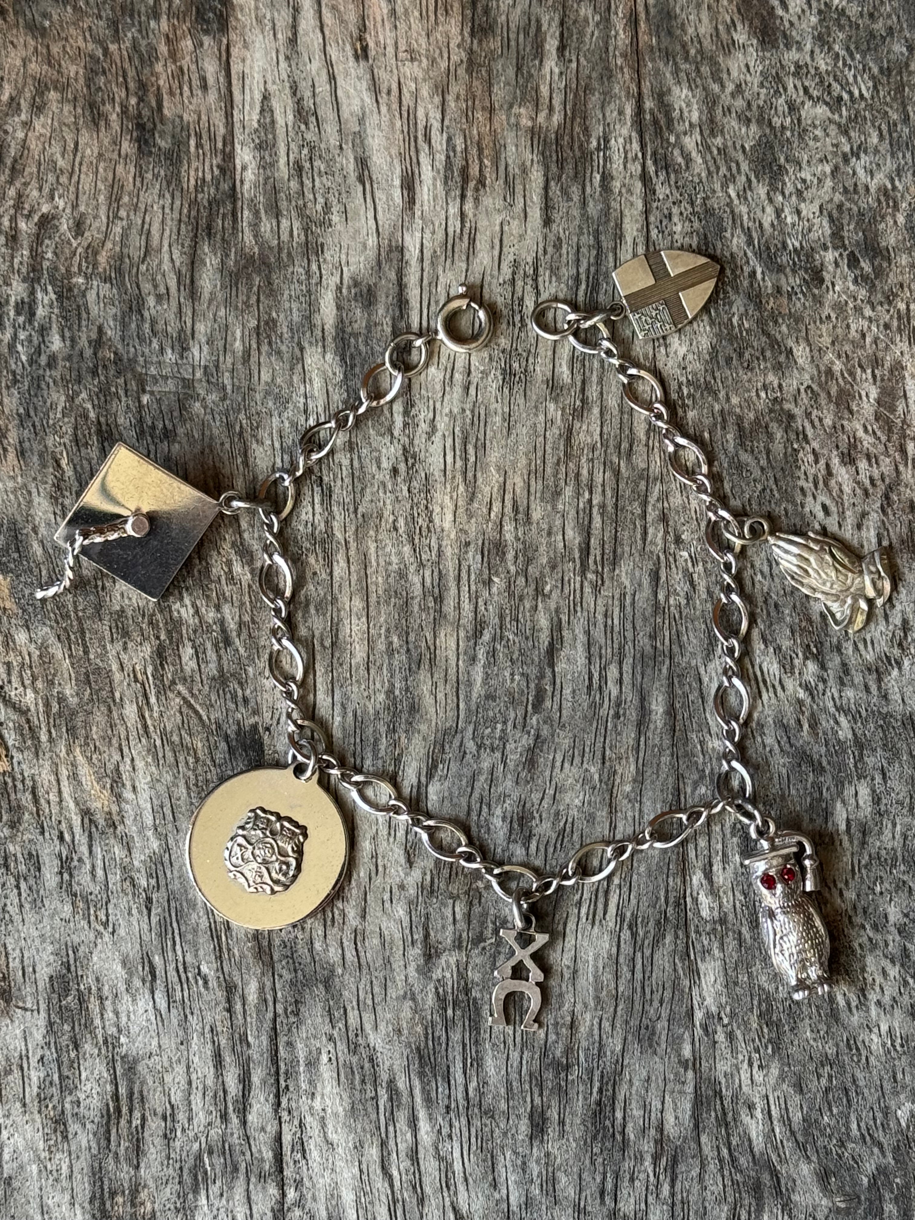 Vintage Sterling Silver Figure 8 Link Charm Bracelet