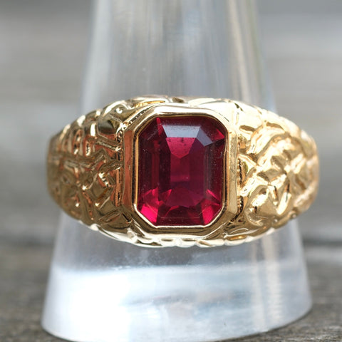 Vintage Gold Plated Red Glass Signet Ring 12.25