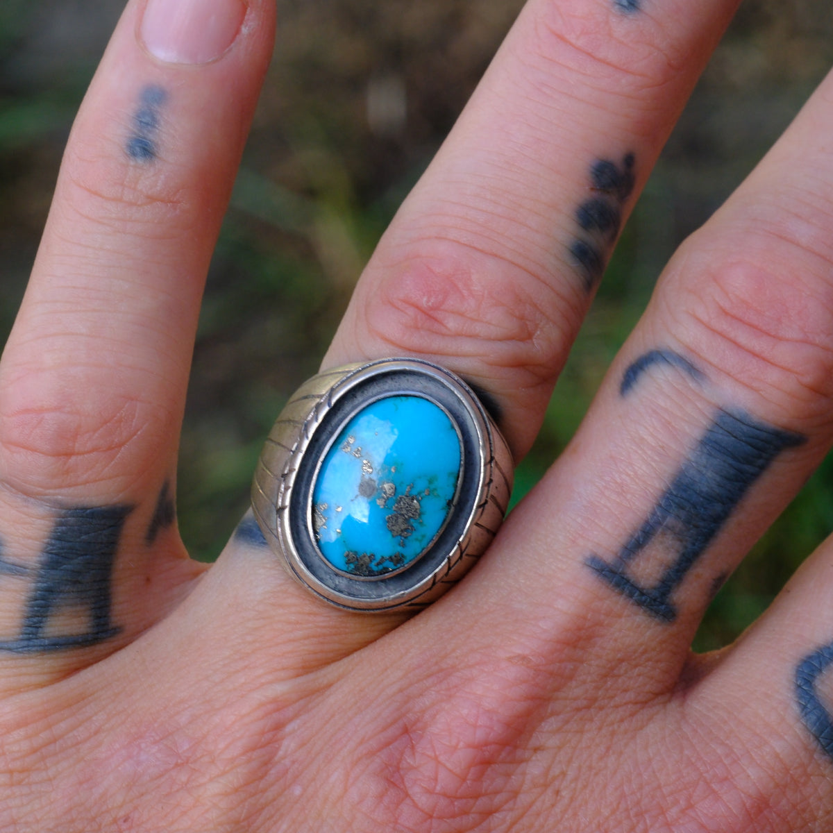 Vintage Sterling Turquoise Ribbed Band Ring 9