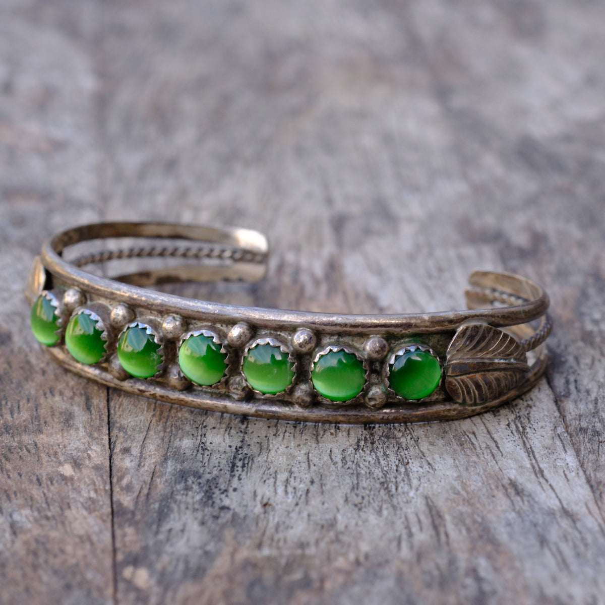 Vintage Sterling Green Cats Eye Cuff Bracelet
