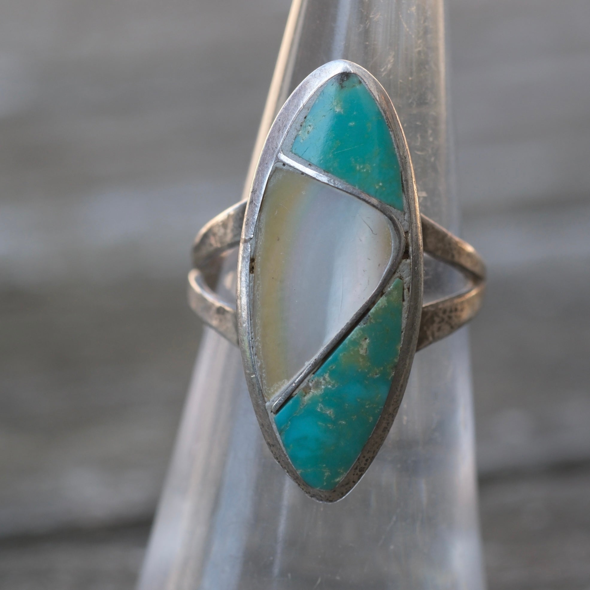 Vintage Sterling Turquoise and Mother Of Pearl Inlay Ring 5.25