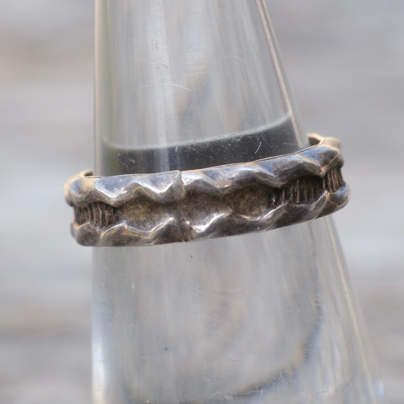 Vintage Sterling Pattern Band Ring 5