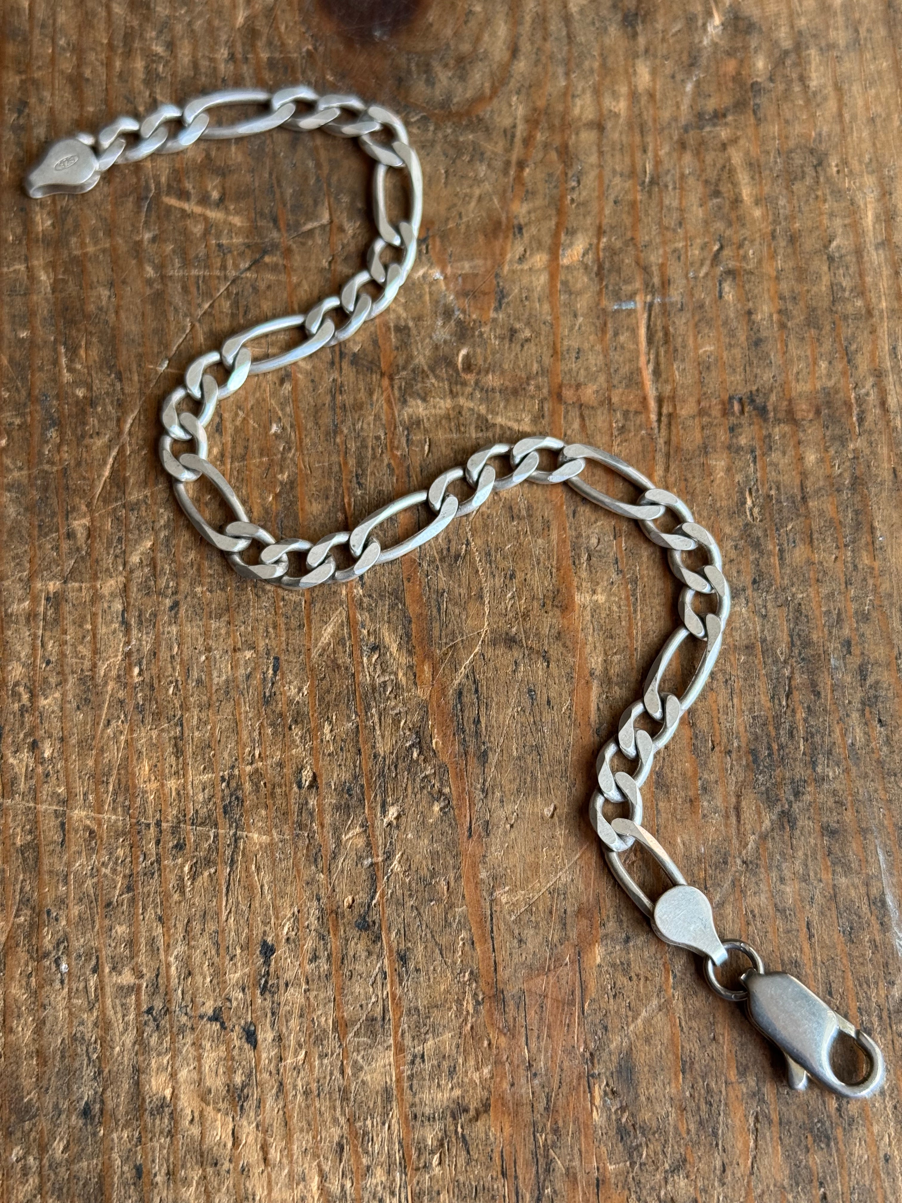 Vintage Sterling Silver 9” Figaro Chain Bracelet