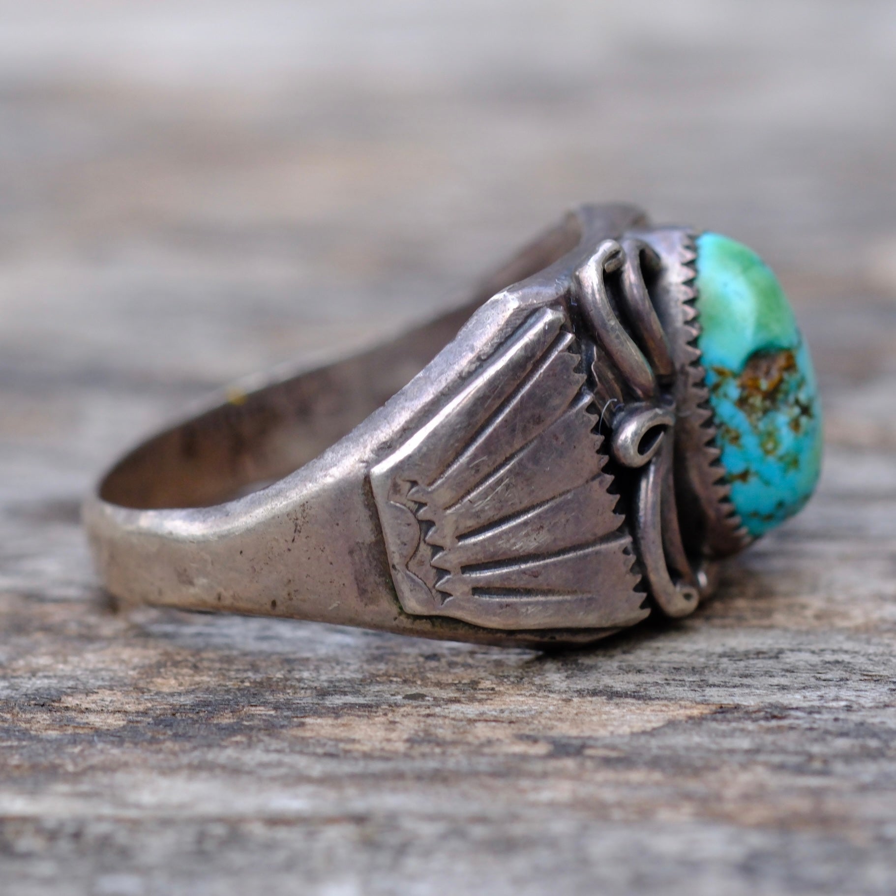 Vintage Sterling Turquoise Ribbed Band Ring 10.25
