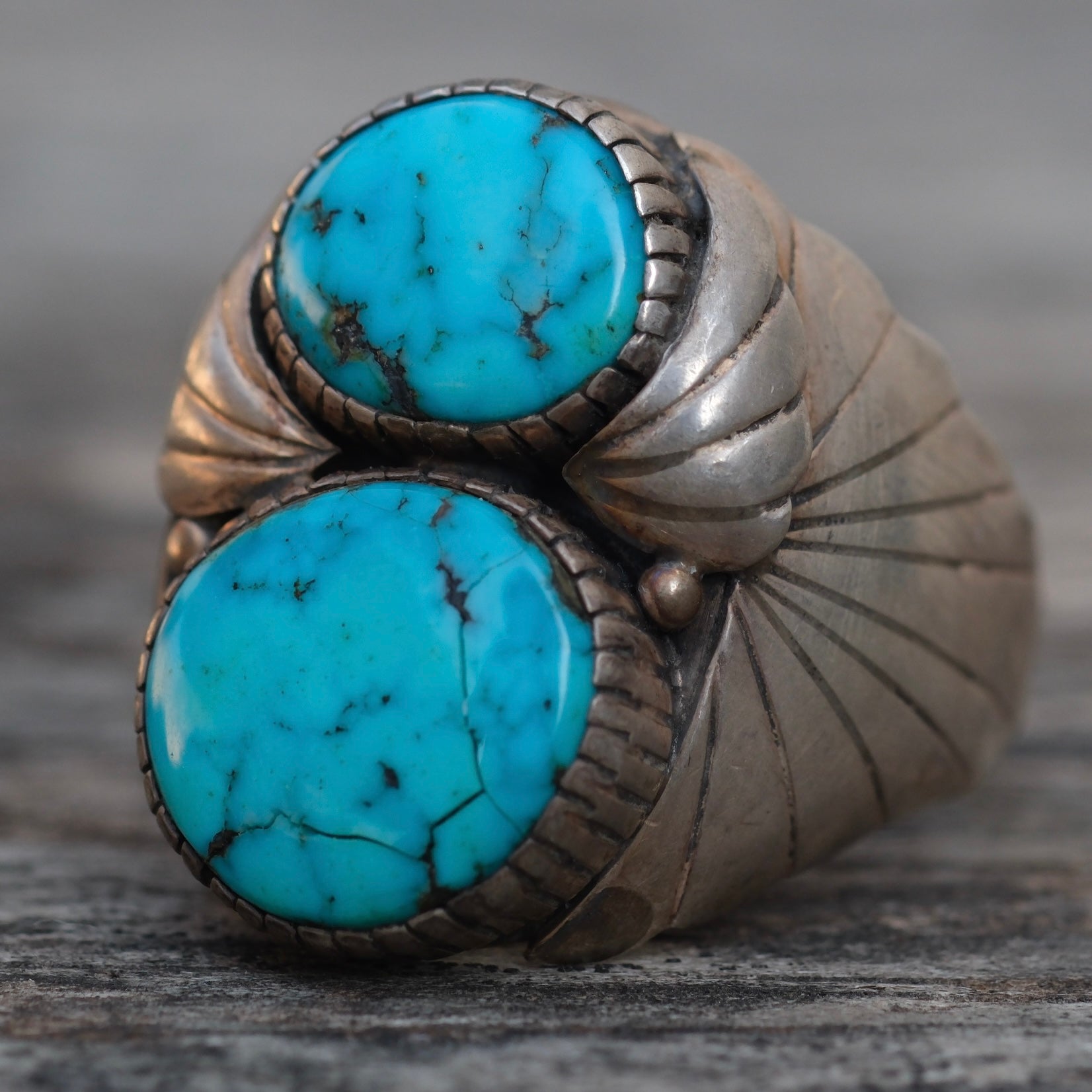 Vintage Sterling 2-Stone Turquoise Ribbed Band Ring 13