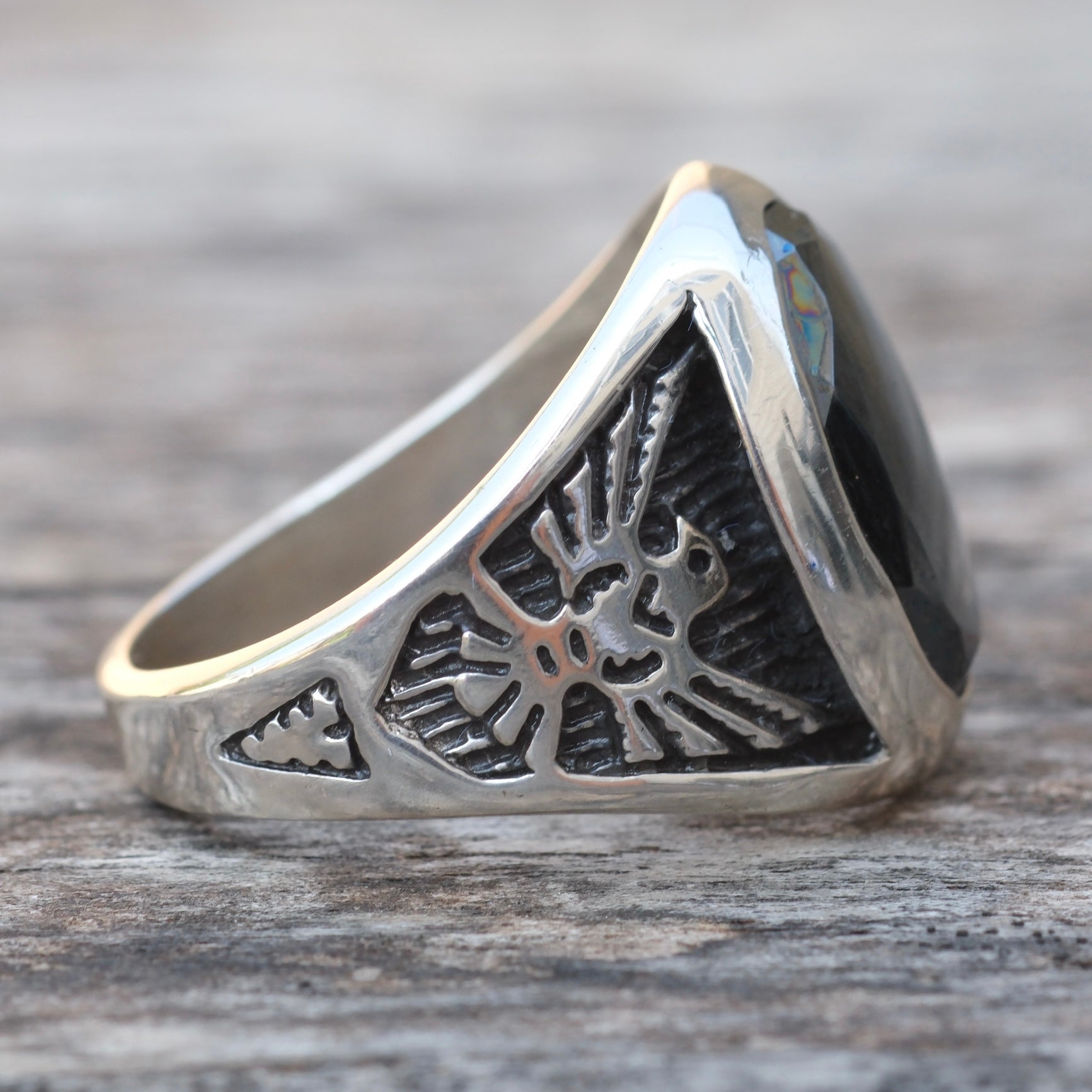 Vintage Sterling Thunderbird Hematite Ring 12.75