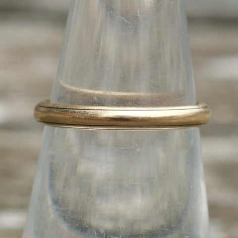 14K Yellow Gold Band Ring 5.5