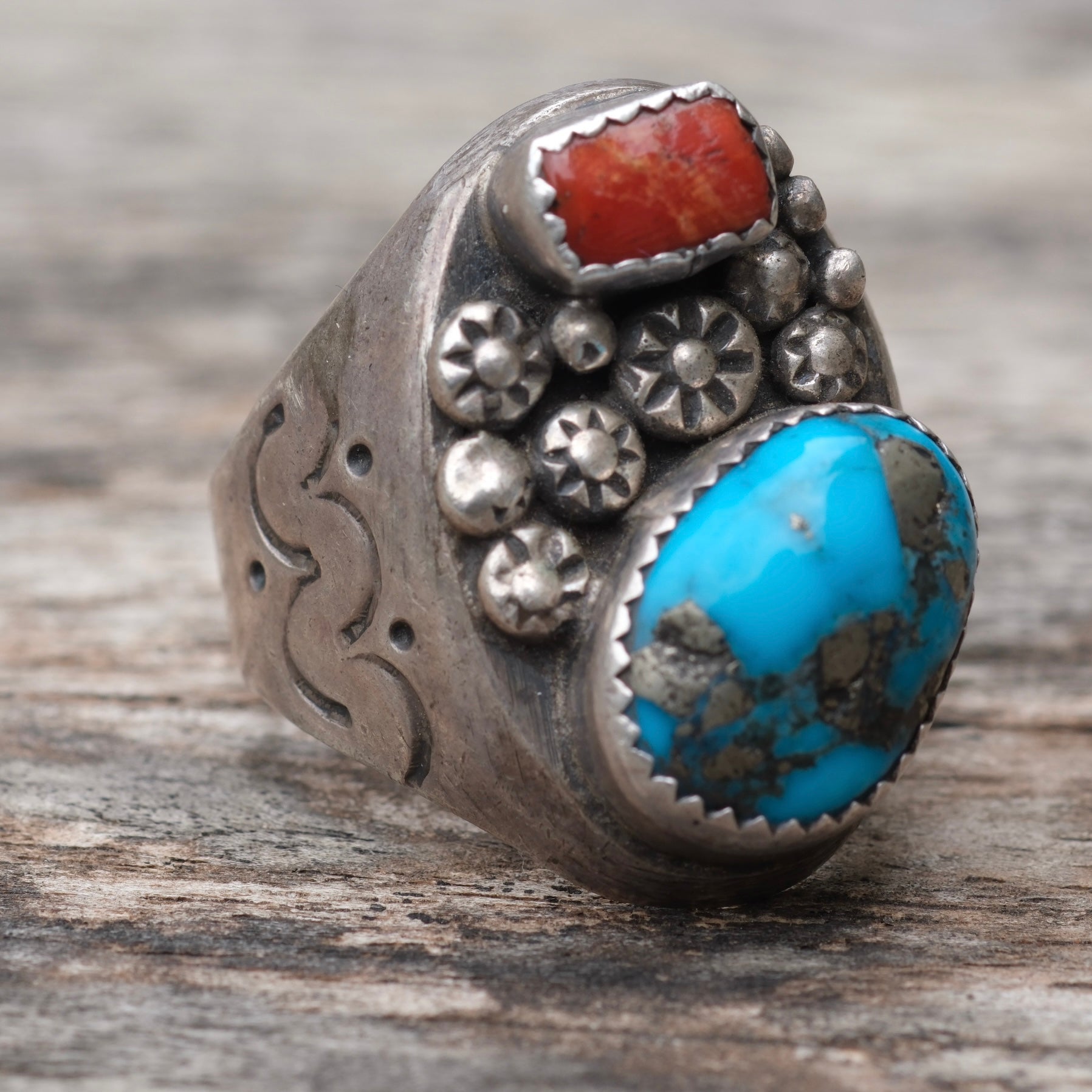 Vintage Sterling Turquoise and Coral Stamped Band Ring 10.5