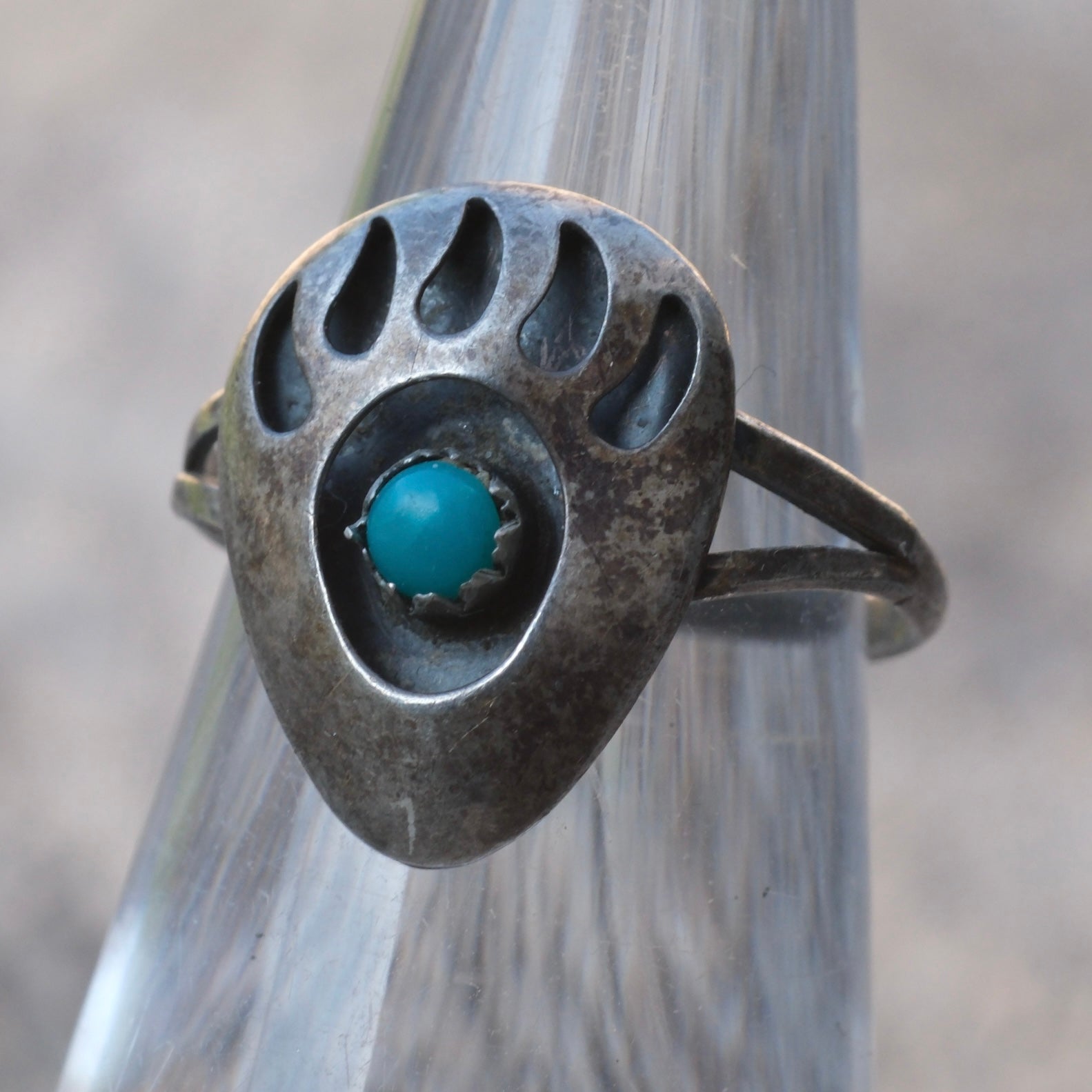 Vintage Sterling Turquoise Bear Paw Ring 5.5