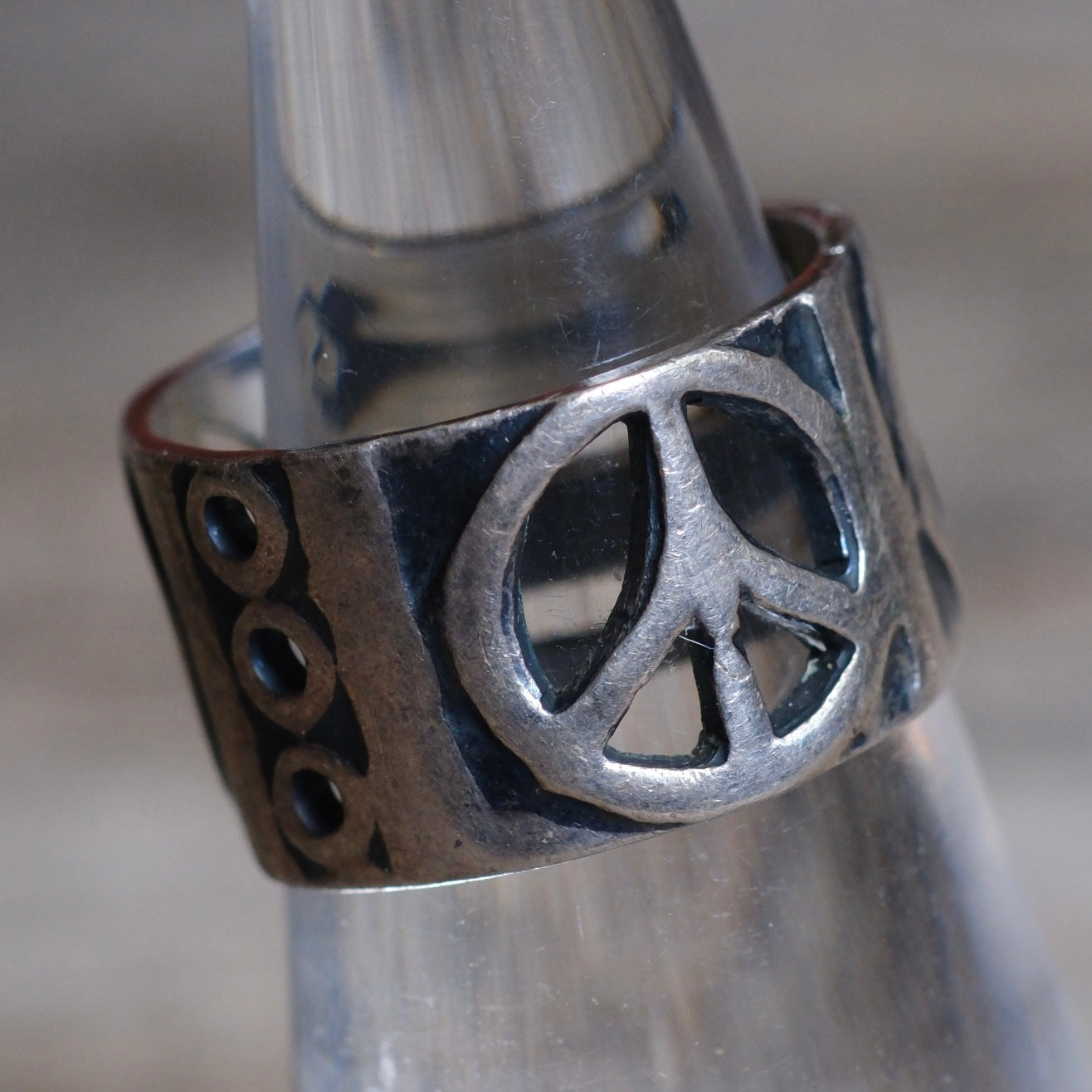 Vintage Sterling Silver Peace Band Ring 5
