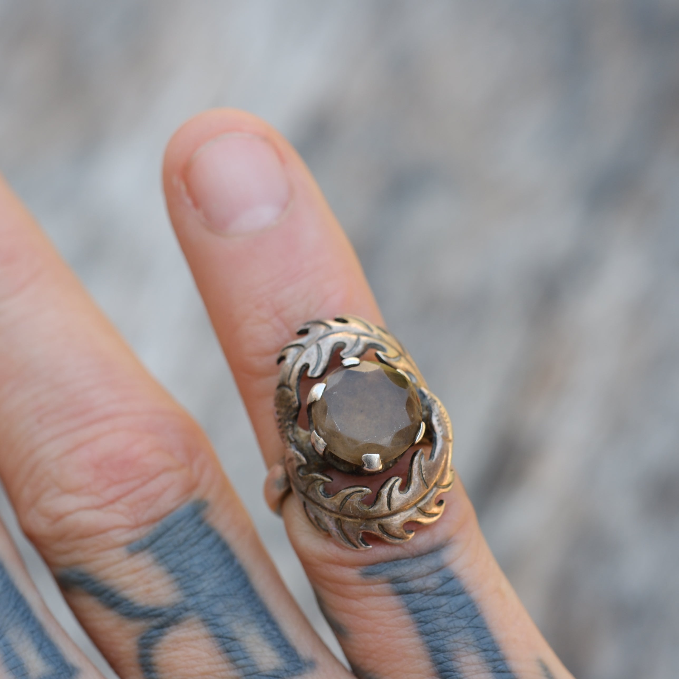 Vintage Sterling White Glass Leaf Ring 4.5