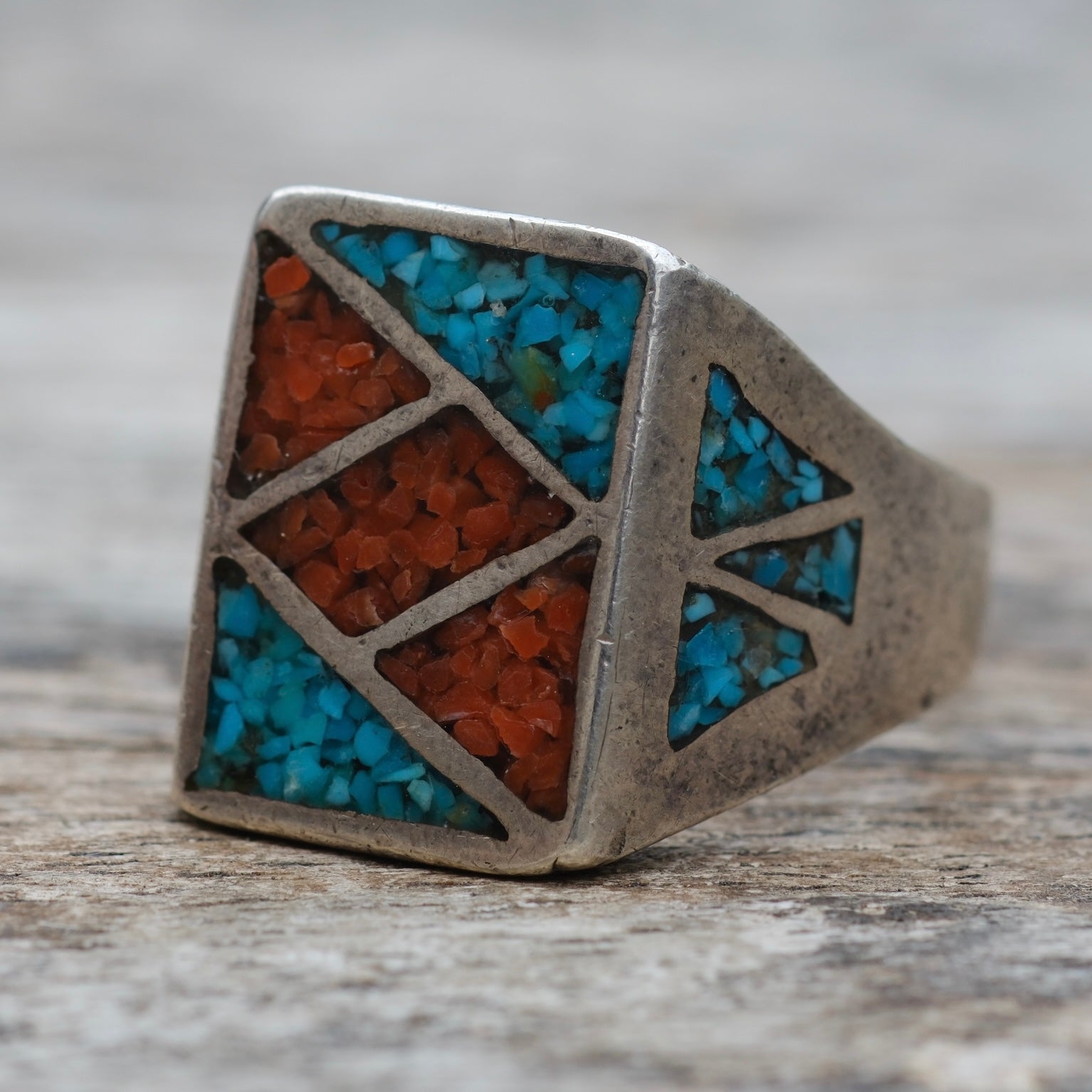 Vintage Sterling Crushed Turquoise and Coral Inlay Ring 10.25